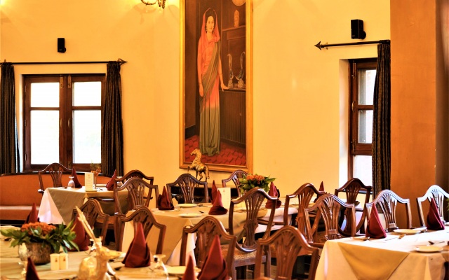 Отель WelcomHeritage Taragarh Palace