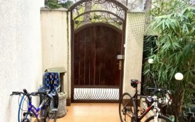 Gostevoj dom Sandal House