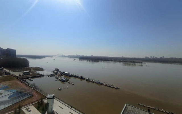 Panoramny Vid Na Reku Ob Apartments