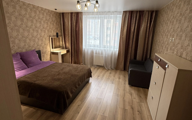 Dizaynerskaya Dvukhkomnatnaya Kvartira Flat