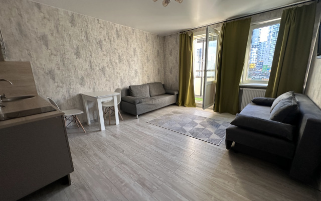 Na ulitse Sovremennikov 1 Flat