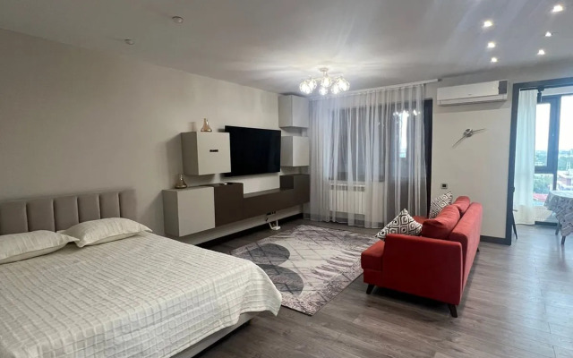 Uyutnoye Gnezdyshko V Tsentre Flat