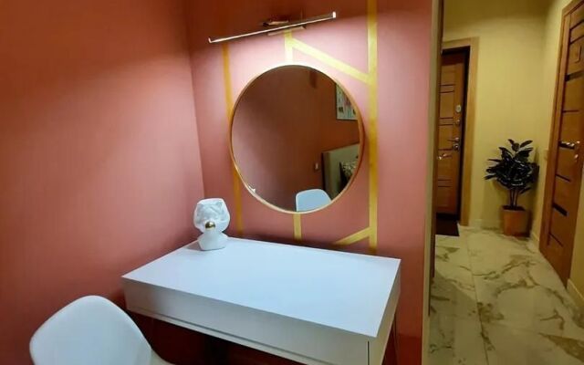 Gold Studio Flat