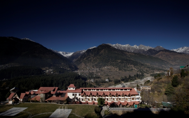 ManuAllaya the Resortspa Hotel