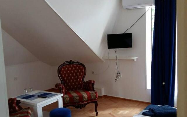 Renesans Hotel