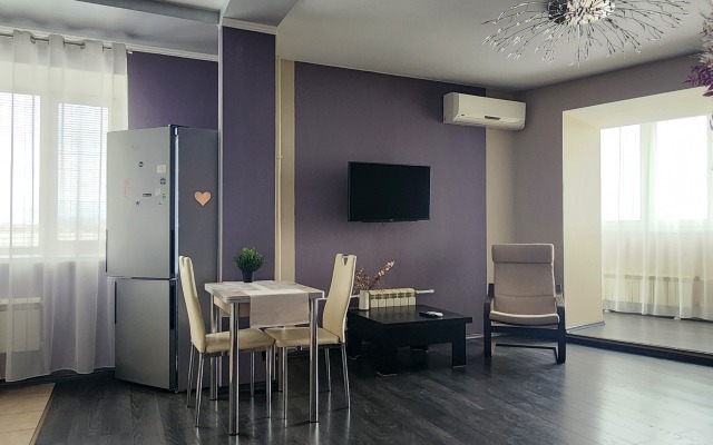 Апартаменты WinWin (ВинВин) в центре на набережной озера Кабан