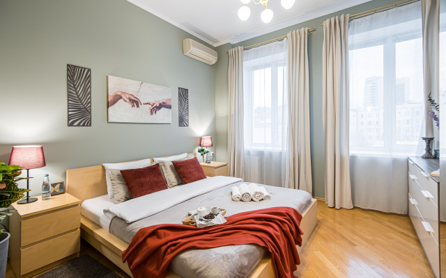 GM Jelitnaja chetverka na Arbate Apartments