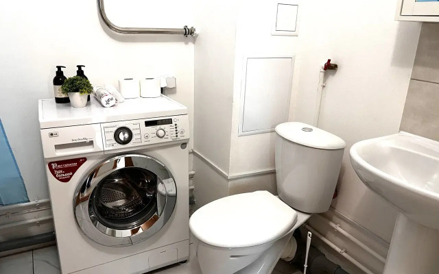 Flat 2-Kh Komnatnaya Uyutnaya Kvartira V Tsentre Goroda