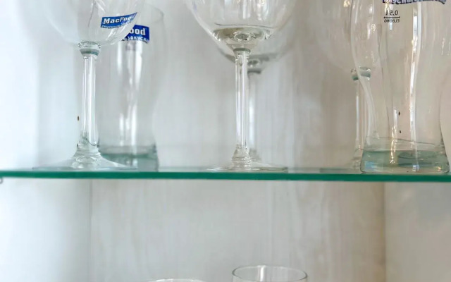 S Krugloy Krovatyyu Flat