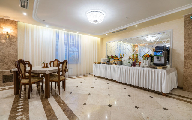 Grace El Paraiso Hotel