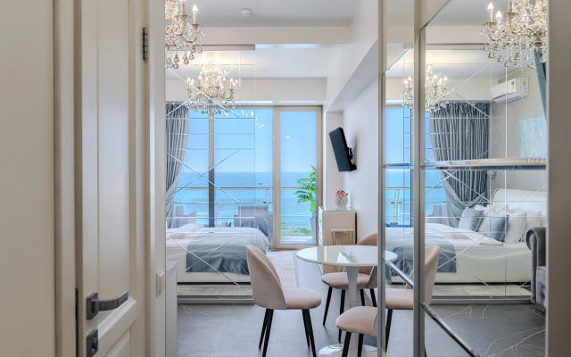 Sereniti Premium Apartment Hotel