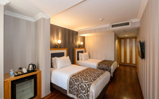 Crestium Hotel Prime Square