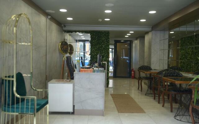 Nova City Hotel
