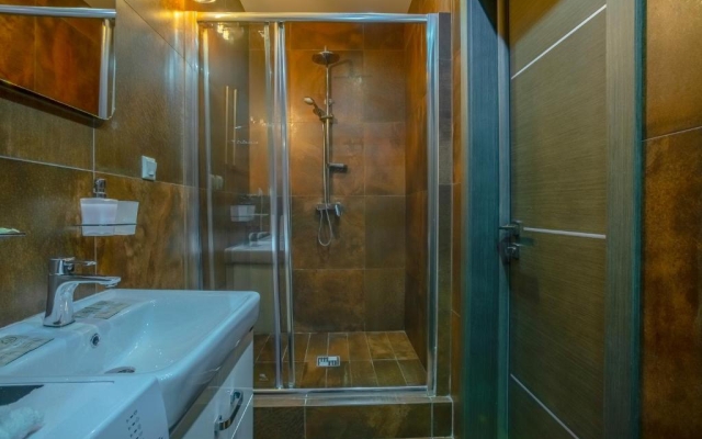 Les Amis Apartments 5