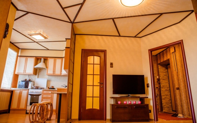 Na Irtyshskoy Naberezhnoy 13 Apartments