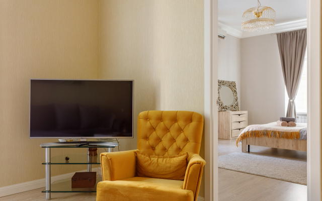 Luchshaya Kvartira with 3 bedrooms near Kremlin