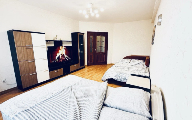Na Petra Yermolaeva 1 Flat