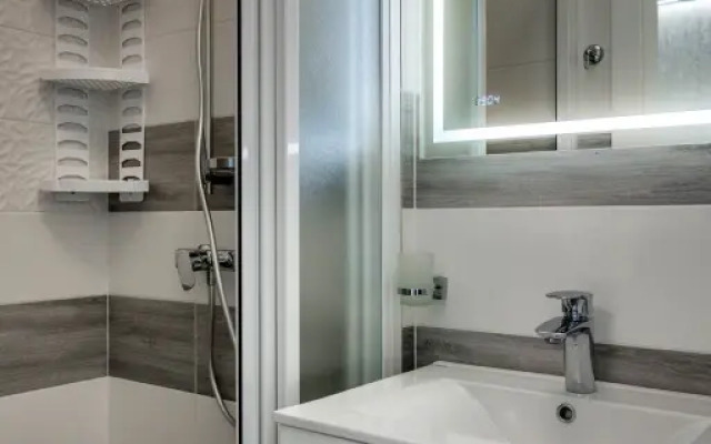 Apartments 5 Na Mira
