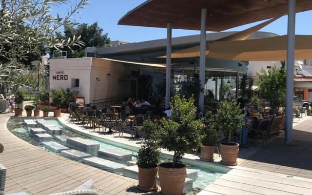 Athinas Court Apart-hotel