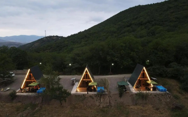 Navasard Resort Hotel