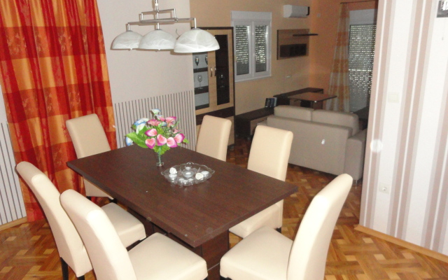 Pucurica I Apartments