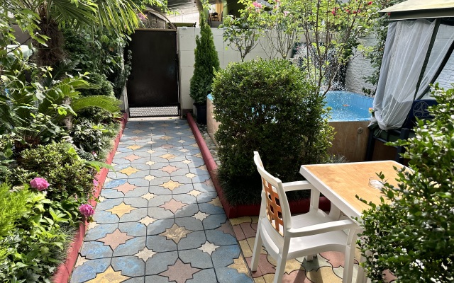 Lazurnyij Briz Guest house