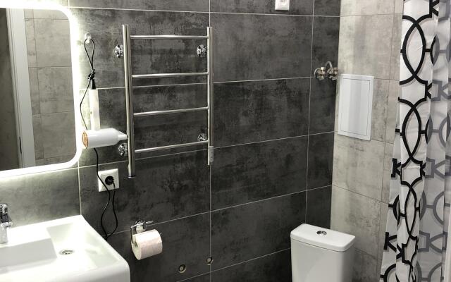 Studiya V Tsentre Kazani Vozle Rechnogo Porta Apartments