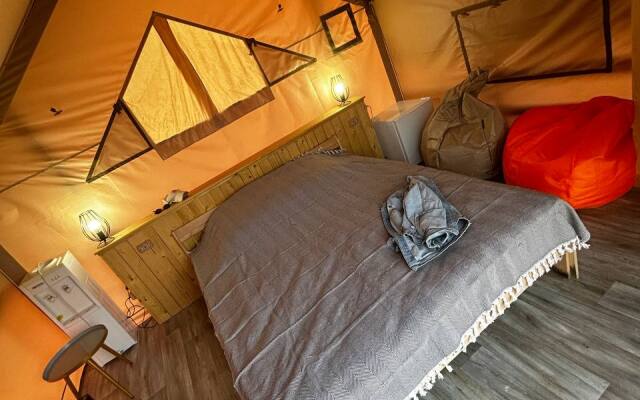 Zooglemping V Tulskoy Oblasti Glamping