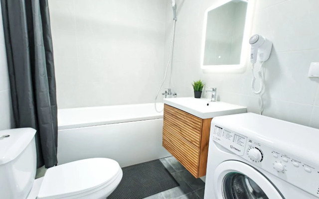 Vidovaya Studiya V Tsentre Yekaterinburga 27 Etazh Flat