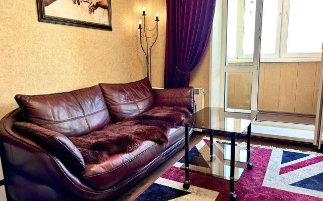 Na Partizanskom Prospekte 13 Flat