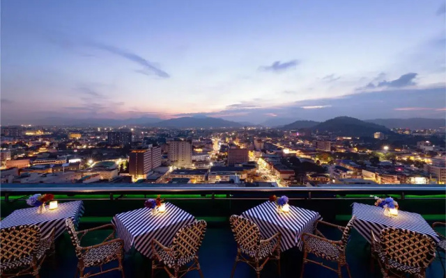 Отель Royal Phuket City Hotel