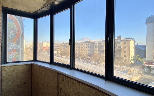 Euro Two-bedroom Apartment Near the railway station