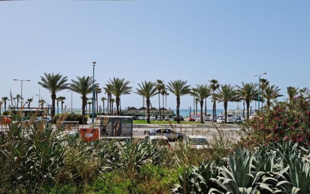 Studiya U Morya Apartments