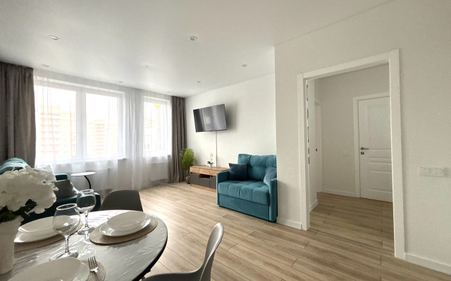 Квартира BestHome Евродвушка стильная светлая в центре города