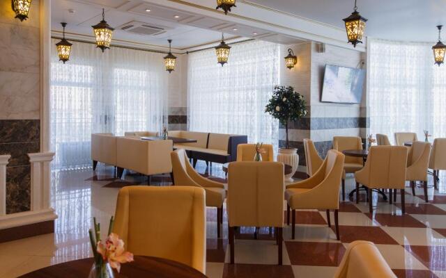 Rivera Hotel