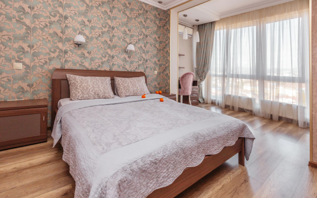 Per. Bogdana Khmelnitskogo 10 Flat