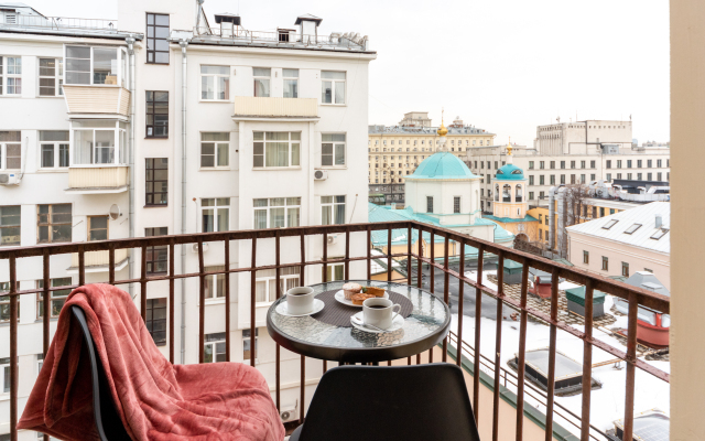 Gm Trekhkomnatnaya V 2kh Shagakh Ot Kremlya Apartments
