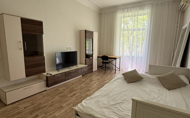 Апартаменты с высокими потолками на улице Мира