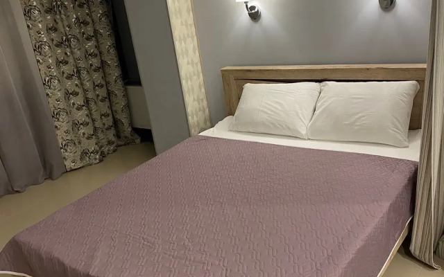 V Tsentre Sochi Apartments
