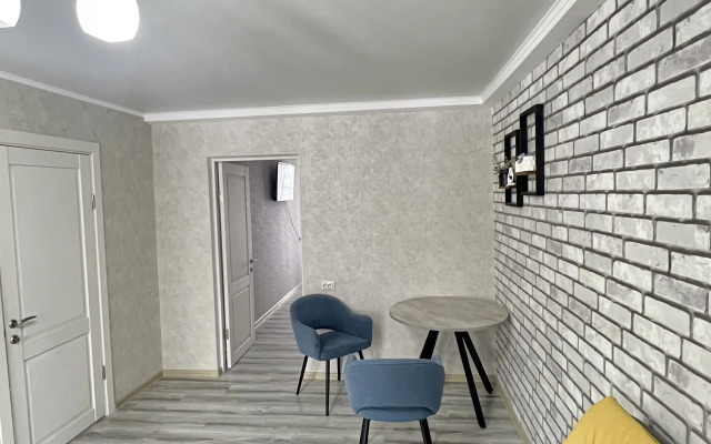 Uyutnaya Dvukhkomnatnaya Flat