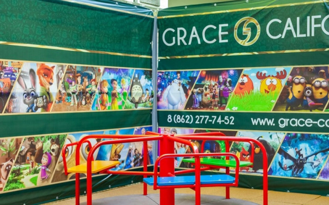 Grejs Kaliforniya 3* Hotel