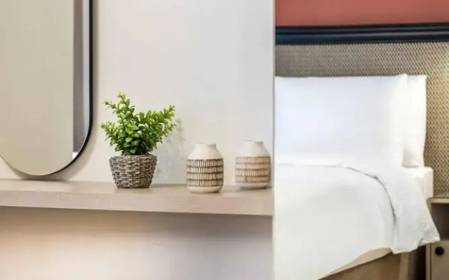 Отель BayMari Suites City Life