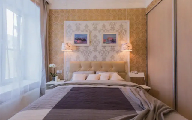 Samotsvet 11 Na Kievskoy 3 Apartments
