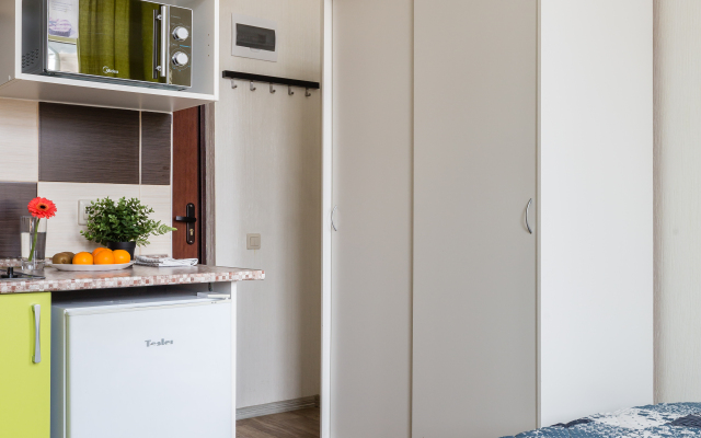 Bombflat S Dvuspalnoy Krovatyyu I Kukhney Flat