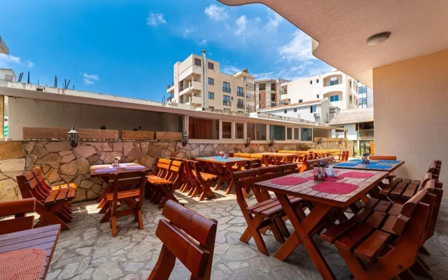 Saray Apartments