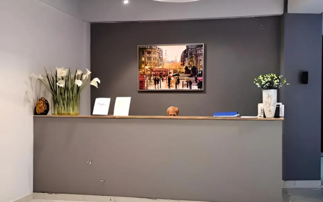 Апартаменты с Шикарным Видом на Море в Центре Сочи