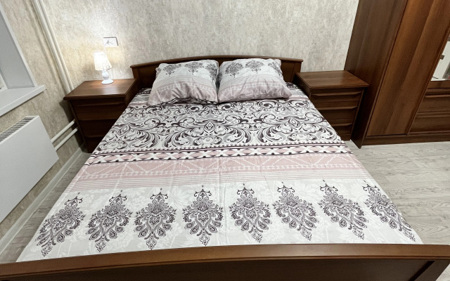 Odnushka vozle Akvaparka 20 vek Flat