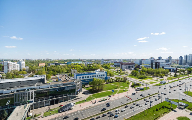 Apartments S Zakhvatyvayuschim Vidom Na Prospekt Dzerzhinskogo