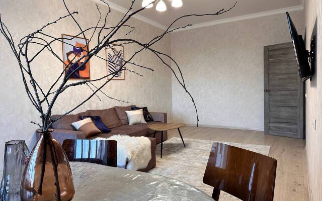 Апартаменты Евродвушка в Новом Доме