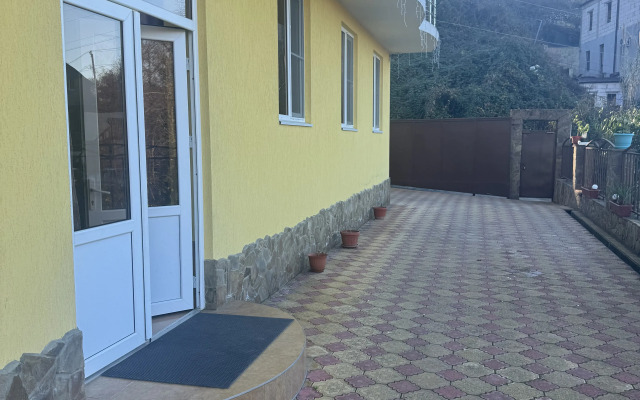 Tsentr Semeynogo Otdykha 7ya Deluxe Guest house